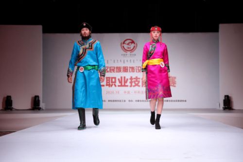 制作民族服飾,傳承民族文化 全區(qū)民族服飾設計制作職工職業(yè)技能比賽圓滿落幕